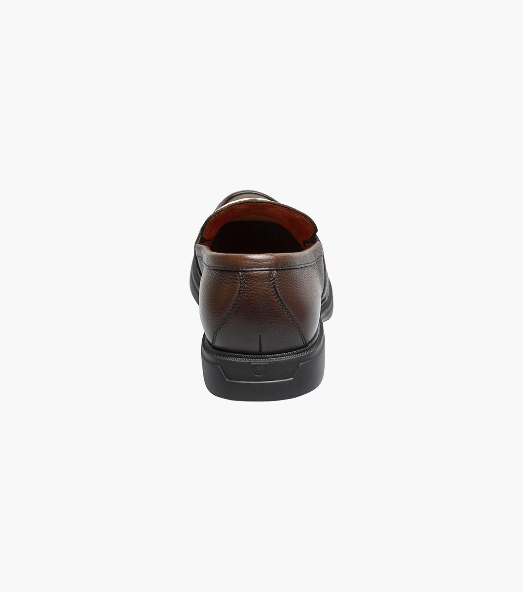 Todridge in Brown Tumbled Rotate View