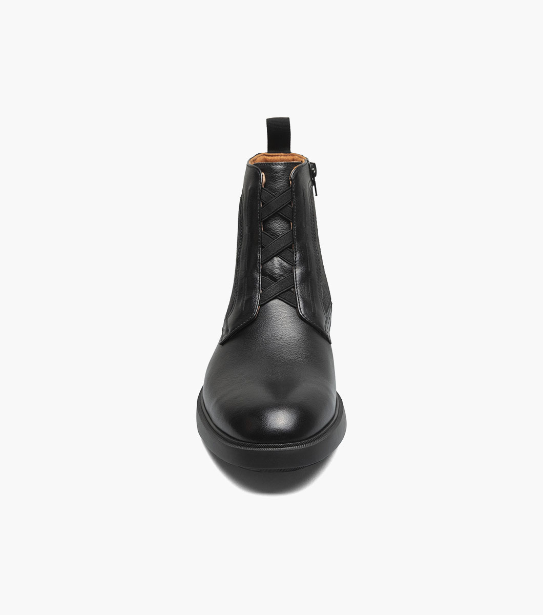 Thompson in Black Rotate View