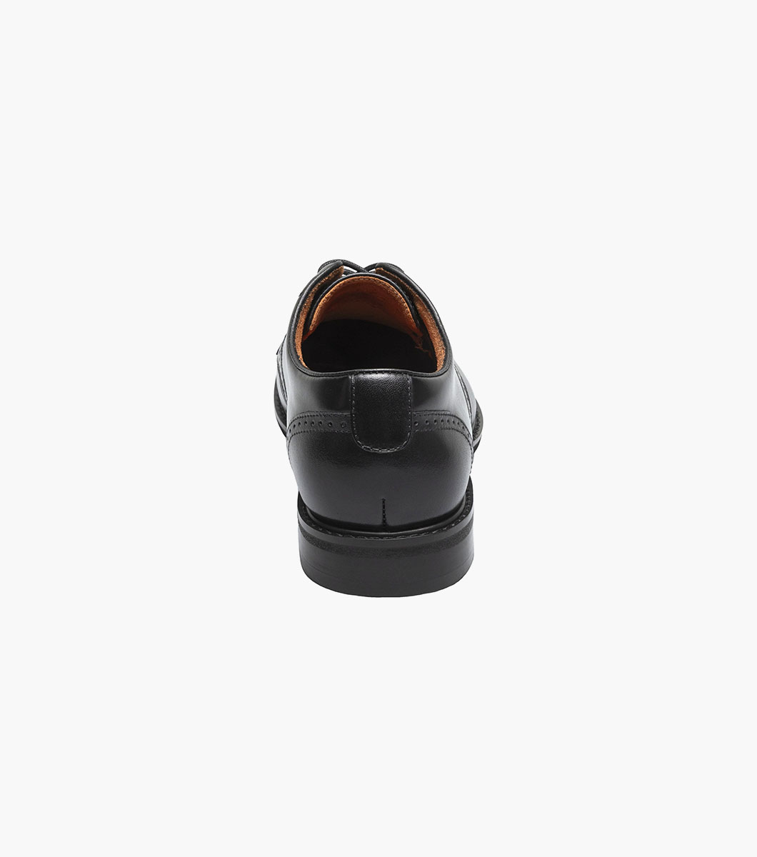 Benson in Black Rotate View